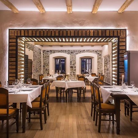 Castle Hotel Daniel Baraolt Ngoại thất bức ảnh