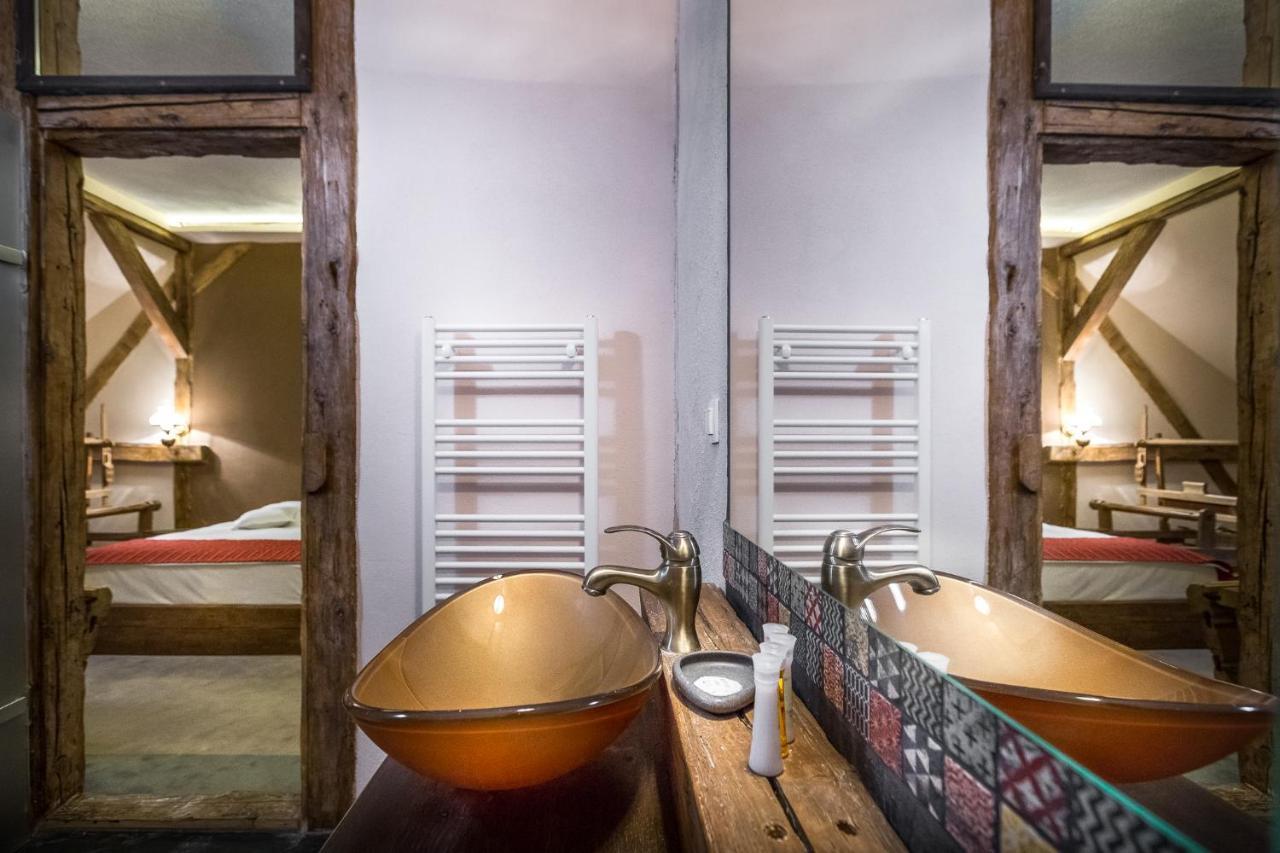 Castle Hotel Daniel Baraolt Ngoại thất bức ảnh