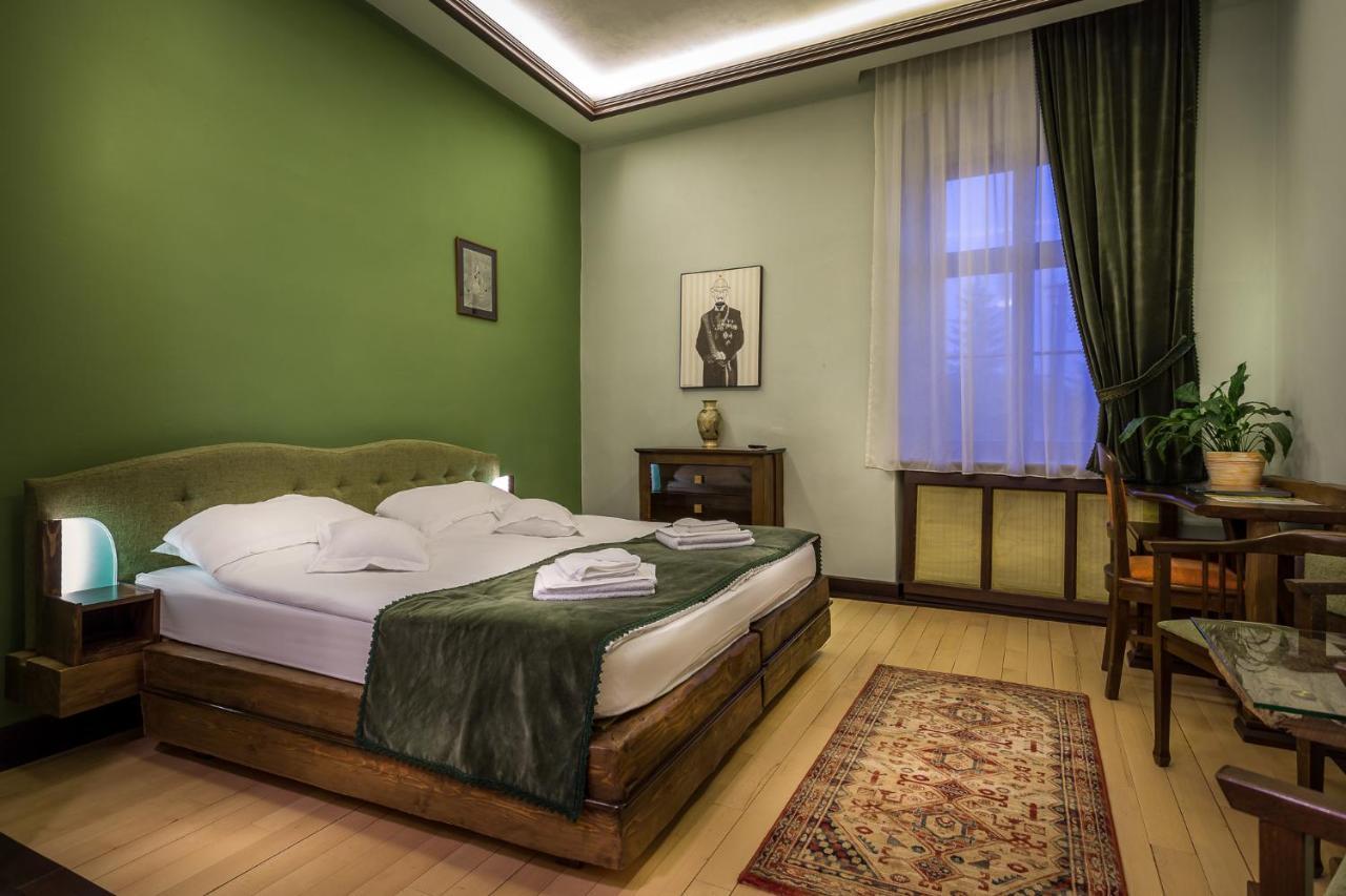 Castle Hotel Daniel Baraolt Ngoại thất bức ảnh